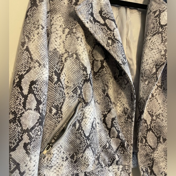 Philosophy Jacket - Picture 2 of 4